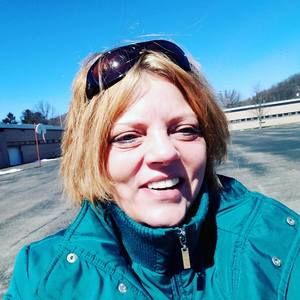 Meet your Posher, Cynthia